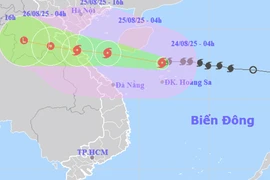 Bão số 5 liên tục tăng cấp, lao nhanh vào miền Trung, có thể gây mưa lớn trên 700 mm
