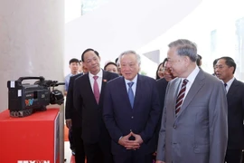 Tổng Bí thư: VTV cần nỗ lực để trở thành cơ quan truyền thông hàng đầu khu vực