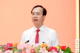 Ông Trần Trí Quang làm Chủ tịch UBND tỉnh Vĩnh Long