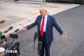 Tổng thống Mỹ Donald Trump phát biểu với báo giới tại Nhà Trắng, Washington, D.C. Ảnh: THX/TTXVN