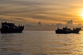 Có khoảng 300 người gặp nạn và chỉ mới có 10 người sống sót và 1 thi thể được tìm thấy. Nguồn: PNO