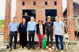 Những ngôi nhà ấm áp nghĩa tình 