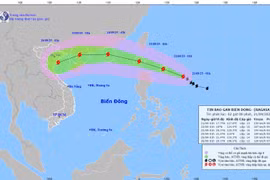 Vị trí tâm bão Ragasa và đường đi dự báo của bão. (Nguồn: Trung tâm Dự báo Khí tượng Thủy văn Quốc gia)