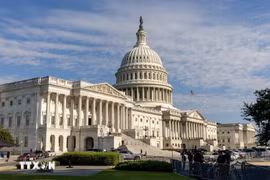 Hạ viện Mỹ đứng trước quyết định quan trọng về việc 'mở cửa lại' chính phủ