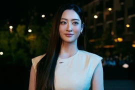 Phong cách thanh lịch của hoa hậu Lương Thùy Linh