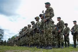 Binh sỹ Colombia tham gia cuộc diễn tập tại khu vực Tumaco, Narino. (AFP/TTXVN)