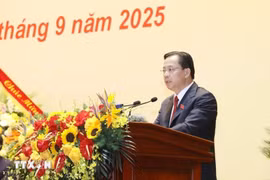 Bí thư Tỉnh ủy Lạng Sơn Hoàng Văn Nghiệm phát biểu tại Đại hội. (Ảnh: Anh Tuấn/TTXVN)