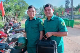 Anh Đinh Tuynh-Phó Chỉ huy trưởng Ban CHQS xã đã có hành động đẹp nhặt được của rơi, trả lại cho người mất.