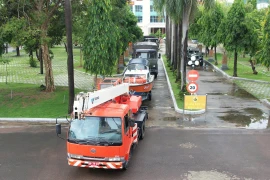 Trong ngày 5-11, lực lượng quân đội bắt đầu cơ động lực lượng, phương tiện về các địa bàn xung yếu.