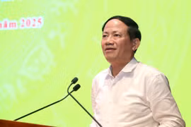 Chủ tịch UBND tỉnh Phạm Anh Tuấn: Hệ thống chính trị cùng làm, cùng chịu trách nhiệm để hoàn thành các mục tiêu tăng trưởng.