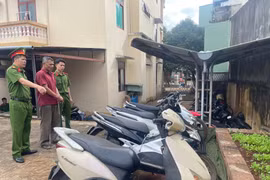 Bắt 2 đối tượng chuyên trộm xe máy ở Quảng trường Đại Đoàn Kết.