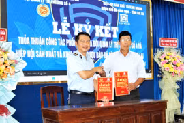 Ký kết thỏa thuận công tác phối hợp thực hiện các quy định pháp luật hiện hành về sản xuất, kinh doanh rượu thủ công.