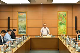 Các thành viên đoàn ĐBQH tỉnh Gia Lai bày tỏ sự đồng tình với chủ trương có một bộ sách giáo khoa thống nhất toàn quốc.