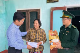 Các đơn vị Bộ đội Biên phòng Gia Lai tiếp tục duy trì các hoạt động hỗ trợ, san sẻ khó khăn với bà con trên địa bàn tỉnh trong công tác khắc phục hậu quả mưa lũ.