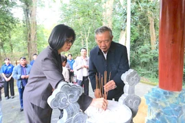 Lãnh đạo tỉnh Gia Lai "về nguồn" tại Căn cứ địa cách mạng Khu 10