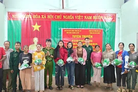 Tuyên truyền pháp luật cho người dân xã biên giới Ia Mơ