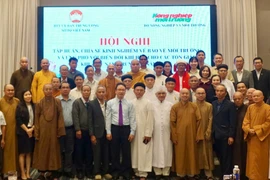 Phát huy vai trò các tôn giáo trong bảo vệ môi trường, ứng phó biến đổi khí hậu.