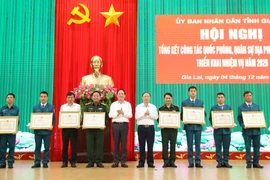 “Tinh, gọn, mạnh” LLVT tỉnh, gắn phát triển kinh tế-xã hội với đảm bảo quốc phòng-an ninh