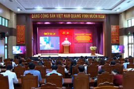 Khóa bồi dưỡng kiến thức lý luận chính trị năm 2025 cho giảng viên, giáo viên, các bộ Đoàn, Hội tại các cơ sở giáo dục.