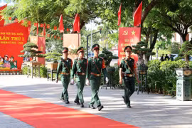 Bộ CHQS tỉnh tổ chức ứng trực 100% quân số, chuẩn bị đầy đủ vũ khí trang bị kỹ thuật để đảm bảo an ninh, an toàn cho Đại hội Đảng bộ tỉnh. 