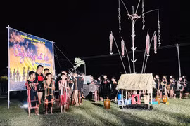 Củng cố tinh thần đại đoàn kết, tạo nền tảng phát triển bền vững