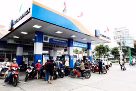 Thủ tướng Chính phủ yêu cầu tăng cường giải pháp bảo đảm cung ứng xăng dầu