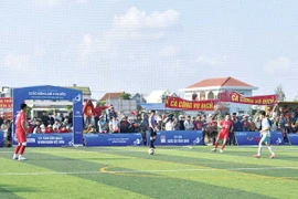 Hoài Nhơn Đông lan tỏa đam mê bóng đá