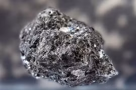 Mở niêm phong sau nửa thế kỷ, mẫu vật từ tàu NASA gây sốc