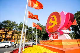 Hà Nội trang hoàng rực rỡ chào mừng Đại hội XIV của Đảng