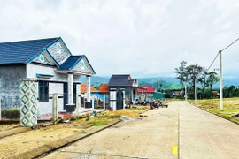 Ấm áp những ngôi nhà tái định cư