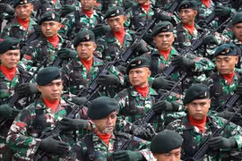 Quân đội Indonesia nâng báo động quân sự lên cấp một