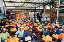 Lương tăng, thưởng Tết cao nhất 1,8 tỷ đồng