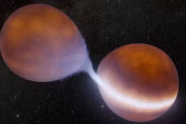 2 vật thể khó định nghĩa đang sáp nhập và 'sống lại'