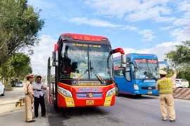 Siết chặt kiểm soát giao thông dịp cận Tết