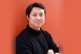 Lãnh đạo Bộ Ngoại giao chúc mừng PGS Nguyễn Thành Vinh được vinh danh nhà nghiên cứu có ảnh hưởng nhất Australia trong lĩnh vực hóa hữu cơ