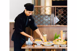 Người trẻ tích cực tìm việc làm thêm dịp Tết