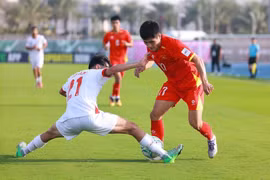 Đôi cánh tung hoành cảm hứng ở sân cỏ châu Á: Bùng nổ ngoạn mục trước Kyrgyzstan