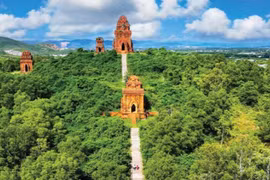 Tiến vào kỷ nguyên mới với nền tảng văn hóa độc đáo, giàu bản sắc