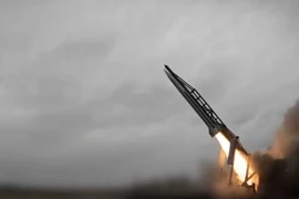 Ukraine lần đầu phóng tên lửa đạn đạo FP-7