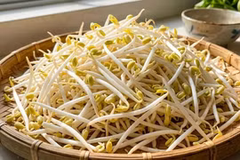 Giá đỗ: Giá trị dinh dưỡng, những ai cần lưu ý khi ăn?