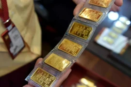 Từ đỉnh lịch sử đến cú giảm sốc: Vì sao giá vàng quay đầu mạnh?