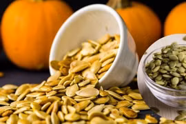 Các loại hạt siêu dinh dưỡng giúp làn da khỏe mạnh