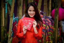 Makeup nhanh 10 phút cho những ngày Tết luôn tươi tắn và tự tin