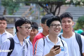 Từ Nghị quyết đến hành động: Giáo dục Việt Nam và hành trình tiến ra biển lớn