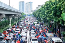 Thủ tướng yêu cầu không để xảy ra ùn tắc kéo dài trên các tuyến đường vào trung tâm Hà Nội và TPHCM