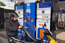 Giá xăng RON95-III tăng lên mức 18.845 đồng/lít từ chiều 29-1