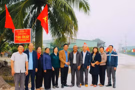 Buôn làng bừng sáng từ ý Đảng - lòng dân