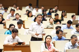 Bảo đảm quyền lợi và an toàn cho cán bộ tại các cơ quan đại diện ở nước ngoài