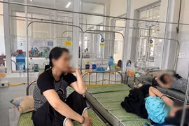 Gia Lai: 39 người nghi ngộ độc sau khi ăn bánh mì.