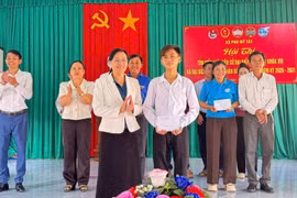 Xã Phù Mỹ Tây tổ chức thi tìm hiểu pháp luật về bầu cử.